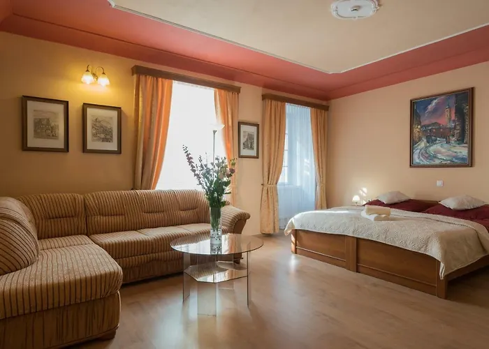 U Hradku Pensjonat 4*